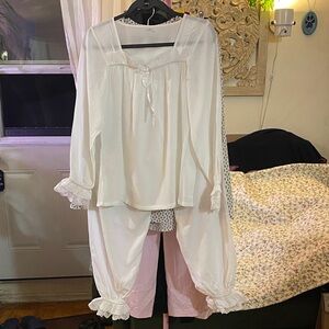Women's White Sleepwear Set
